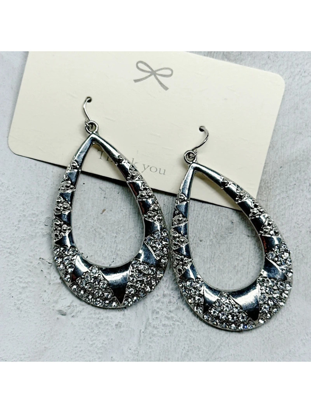 1374mc. Silvertone Bling Earrings